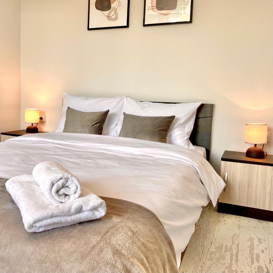 Cozy & Modern 1Br Apart For 4 Guests Next To Medical University & Free Parking Stara Zagora Exterior foto